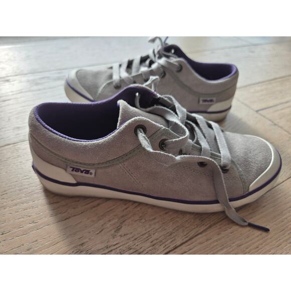 Teva Freewheel Women's Suede Sneakers Size 7 - Picture 1 of 5